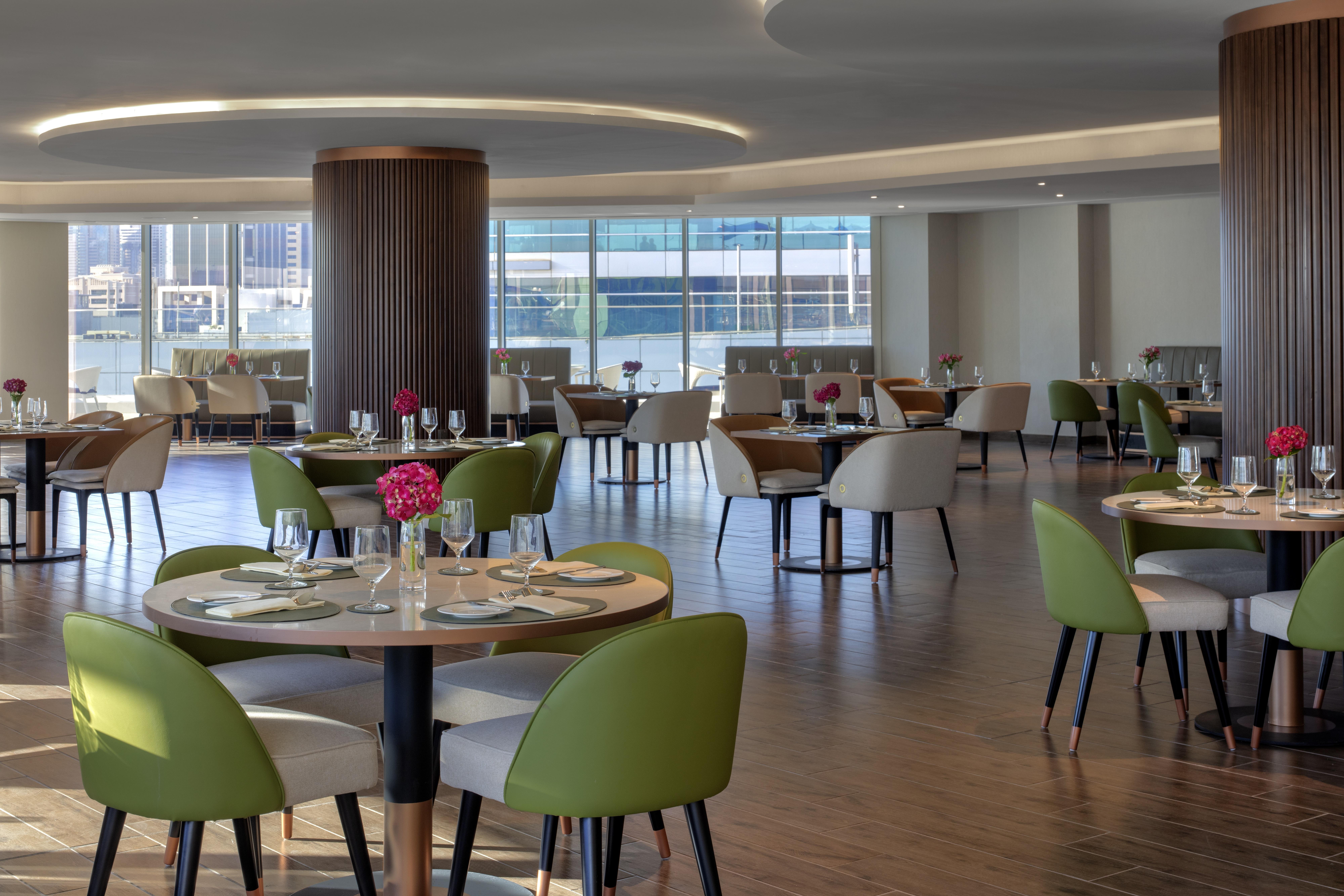 Avani Plus Palm View Dubai Hotel & Suites Exterior foto